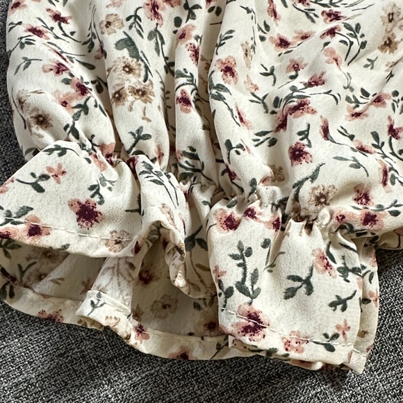 Floral Puff Sleeve Crop Top - Picture 4 of 5